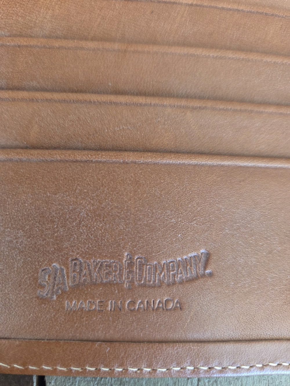 5A Baker & Company Bifold Wallet - Picture 7 of 11